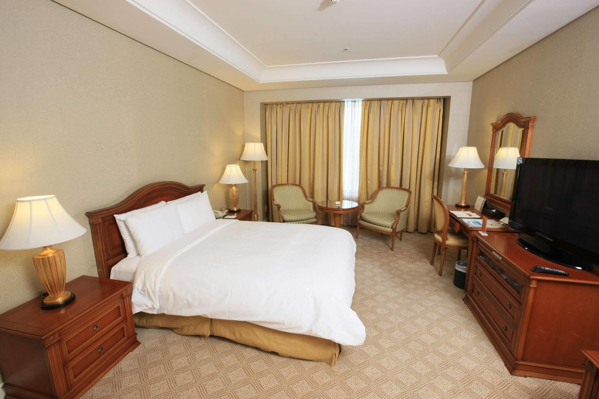 High1 Grand Hotel Main Tower Jeongseon Exterior photo